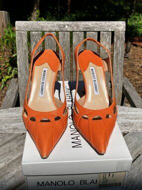 MANOLO BLAHNIK✨Vintage Leather Slingback Heels Size 37